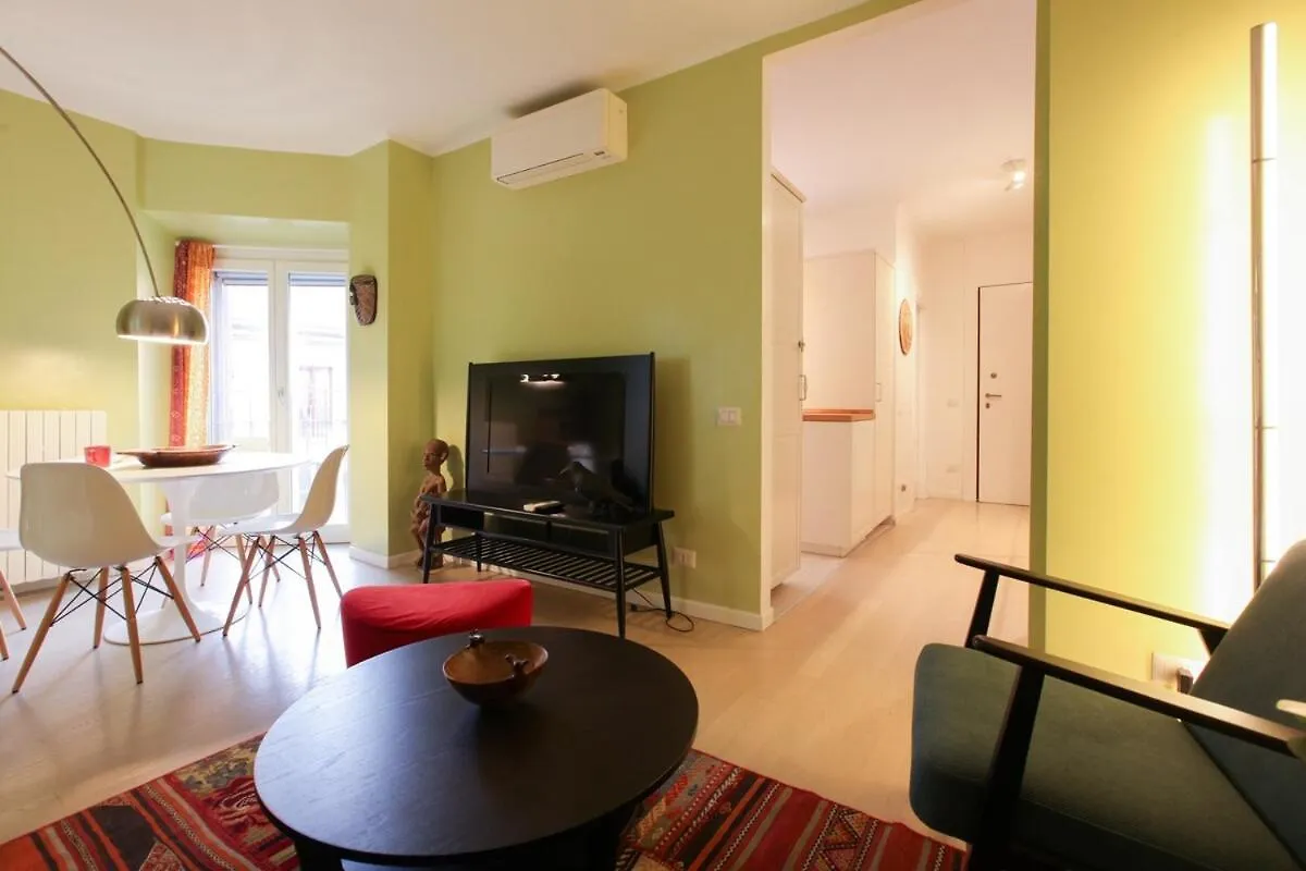 Апартаменты Hacca Collection - Charming 1-Br In Cool Porta Venezia Милан