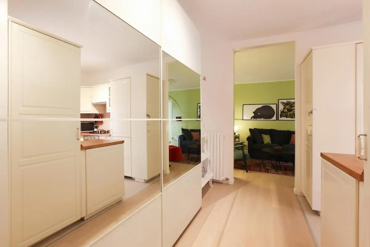 Апартаменты Hacca Collection - Charming 1-Br In Cool Porta Venezia Милан