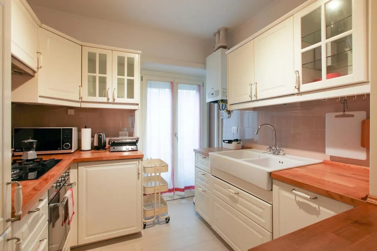Апартаменты Hacca Collection - Charming 1-Br In Cool Porta Venezia Милан 0*,